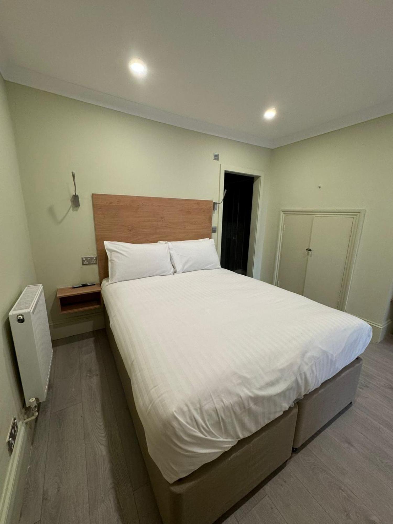 Marldon Olympia Hotel Лондон Экстерьер фото