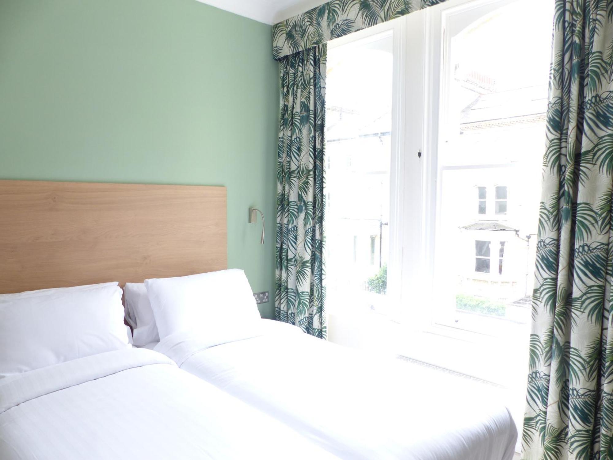 Marldon Olympia Hotel Лондон Экстерьер фото